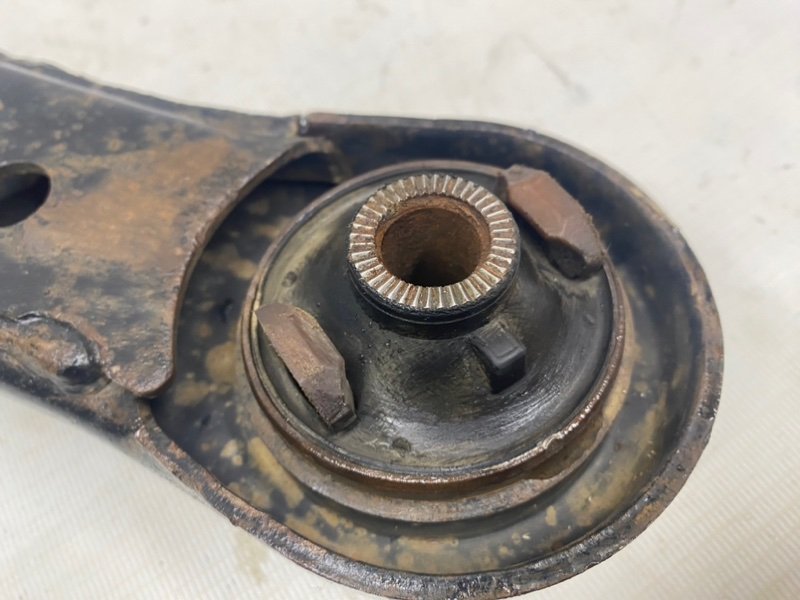 Рычаг Lifan X60 2013