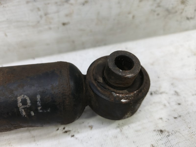 Амортизатор Nissan Primera 1990