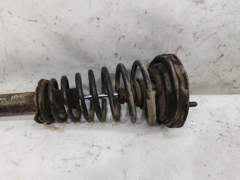 Амортизатор Nissan Primera 1990