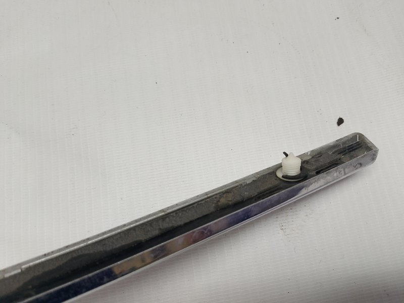 Молдинг крышки багажника Volvo XC70