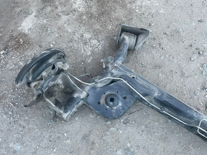 Балка Lada Xray 2021