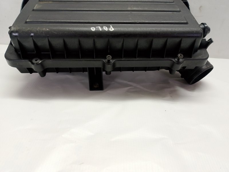 Корпус воздушного фильтра Volkswagen Polo