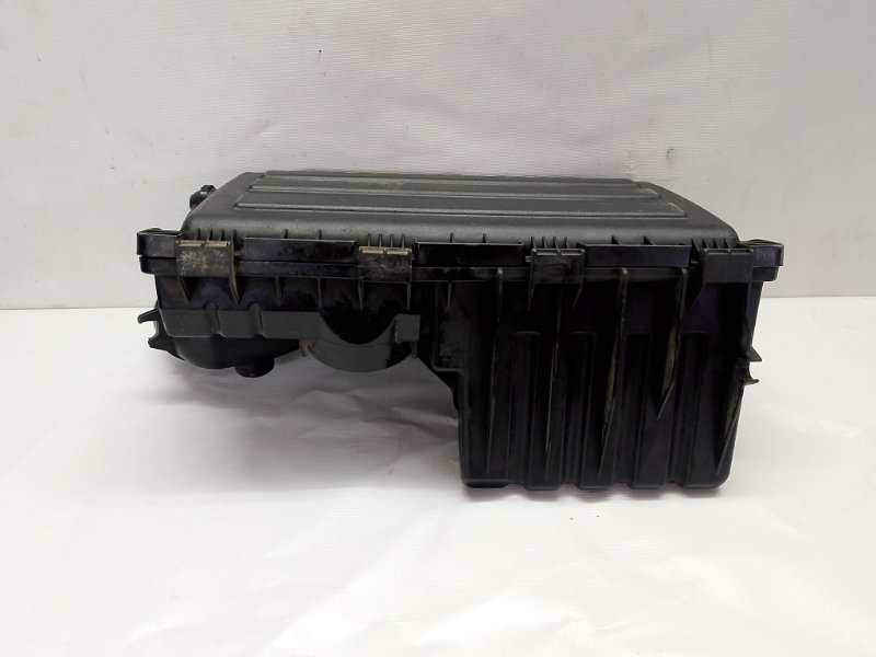 Корпус воздушного фильтра Volkswagen Polo