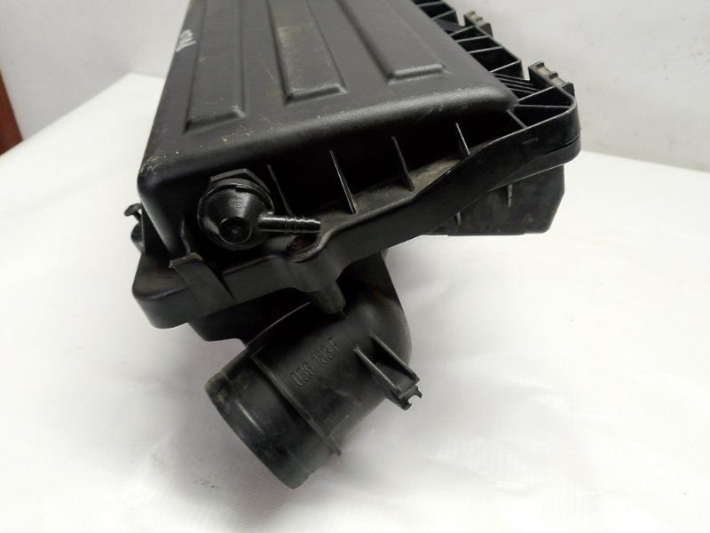 Корпус воздушного фильтра Volkswagen Polo