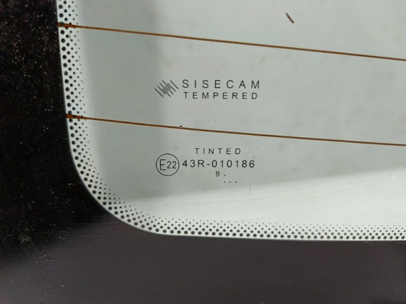 Стекло Lada Vesta 2019