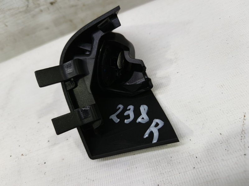 Динамик Mercedes CLA - Class 2015 CLA 180