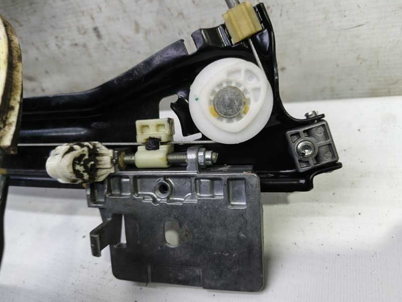 Стеклоподъемник электрический Mercedes CLA - Class 2015 CLA 180