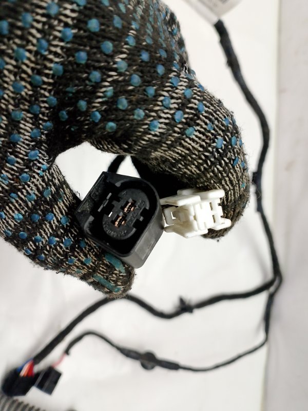 Проводка двери Lada Vesta 2020