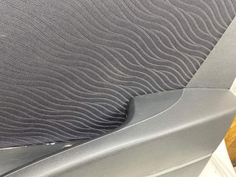 Обшивка двери Hyundai Solaris 2014 RB