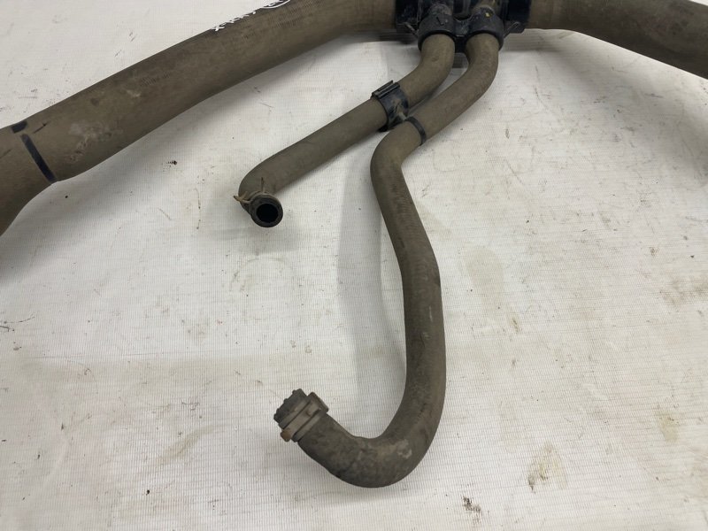 Патрубок Lada Xray 2021