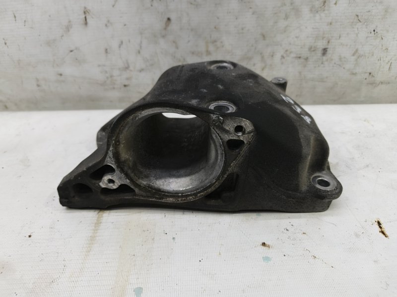 Кронштейн двигателя Mercedes CLA - Class 2015 CLA 180