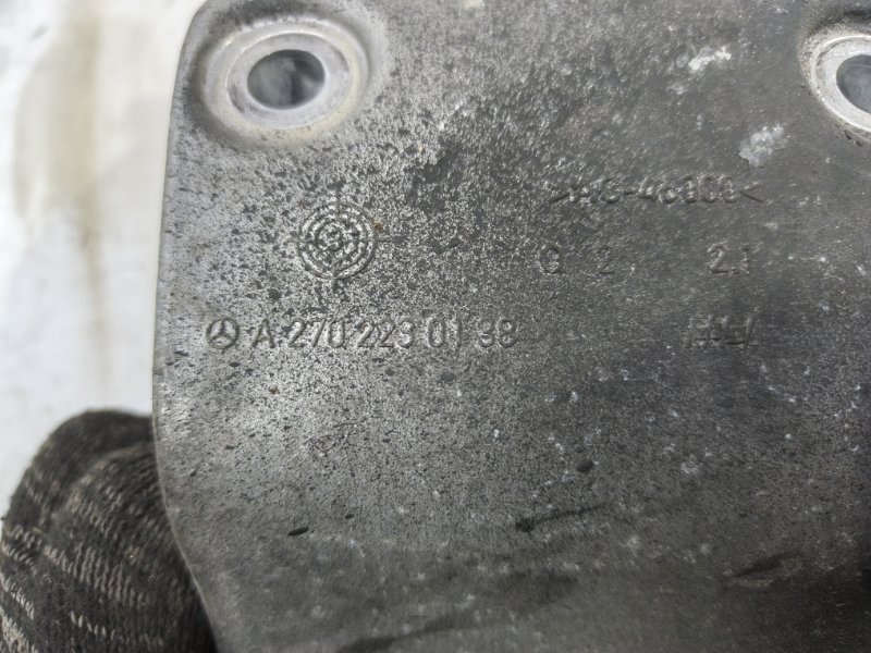 Кронштейн двигателя Mercedes CLA - Class 2015 CLA 180