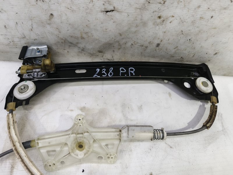 Стеклоподъемник электрический Mercedes CLA - Class 2015 CLA 180