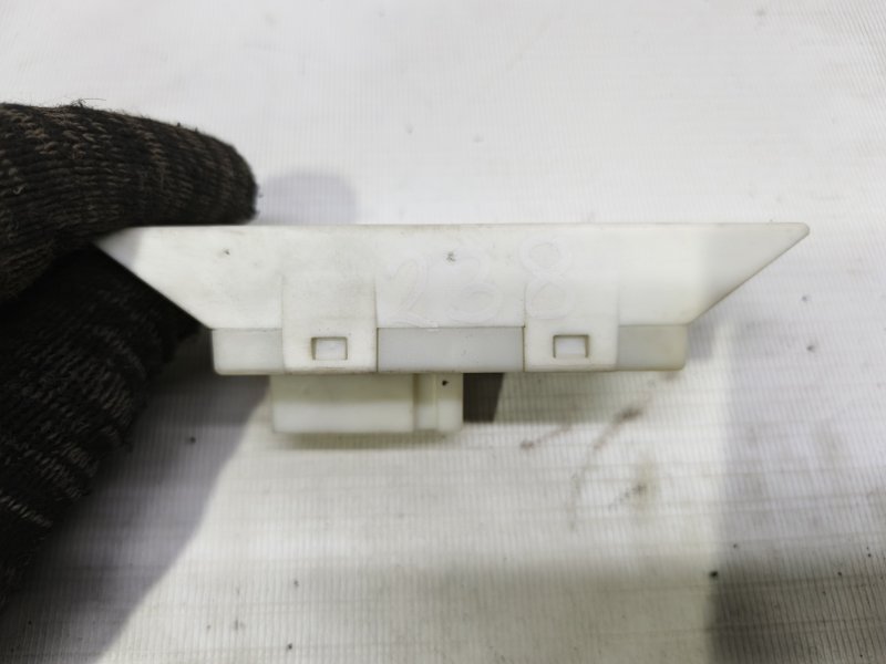 Блок управления светом фар Mercedes CLA - Class 2015 CLA 180