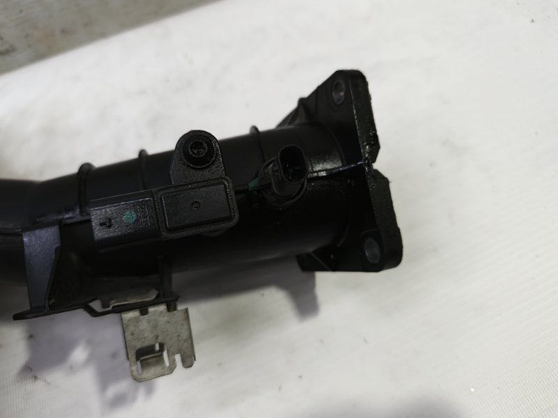 Патрубок интеркулера Mercedes CLA - Class 2015 CLA 180