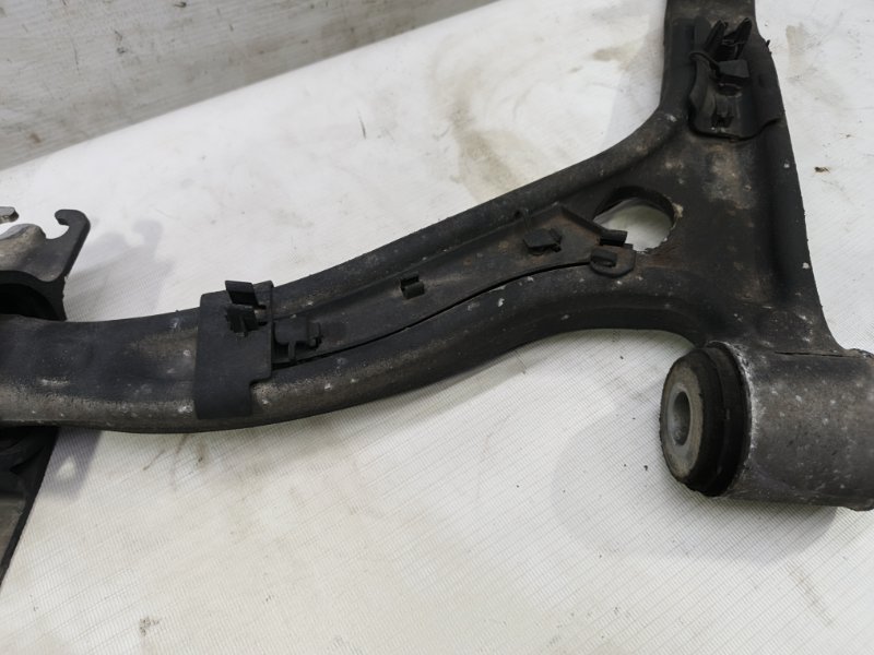Рычаг Mercedes CLA - Class 2015 CLA 180