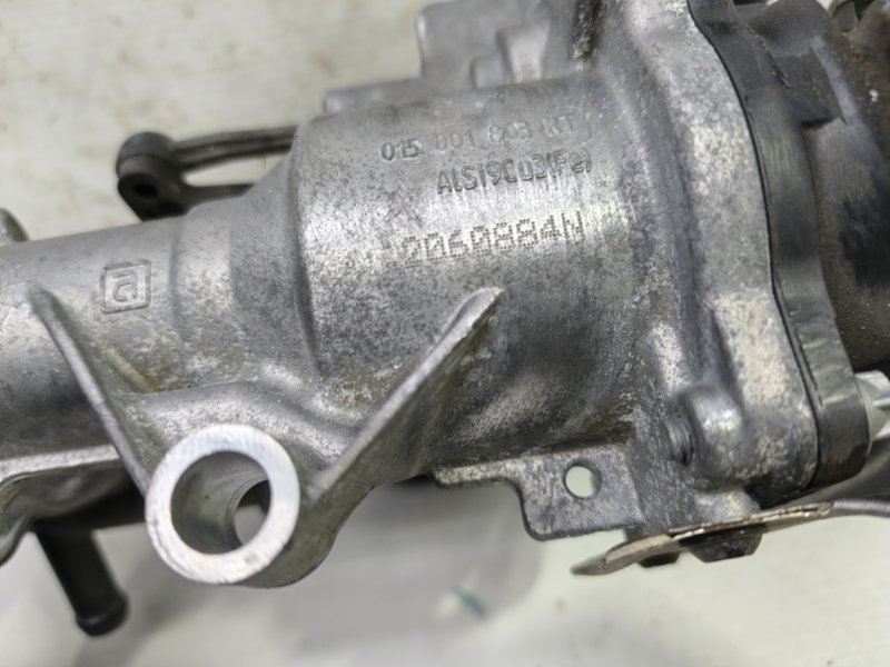 Насос водяной ( помпа ) Mercedes CLA - Class 2015 CLA 180