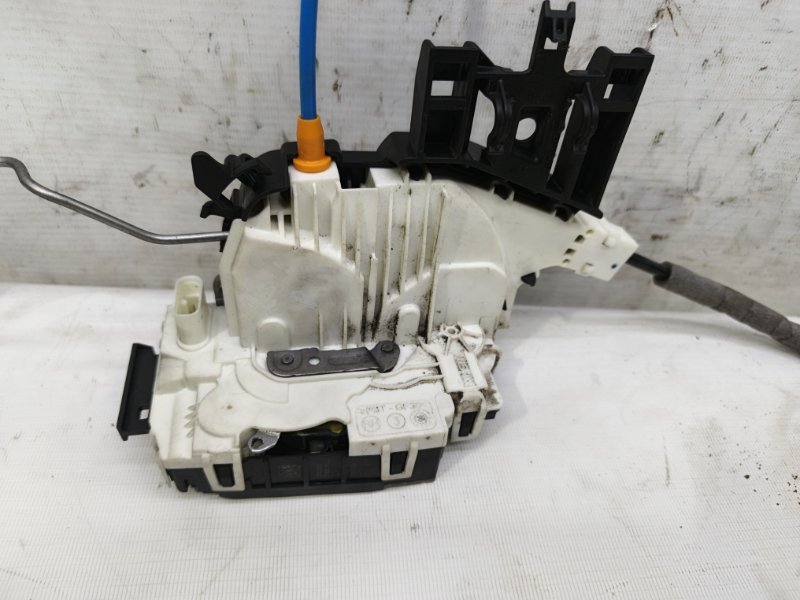 Замок двери Mercedes CLA - Class 2015 CLA 180