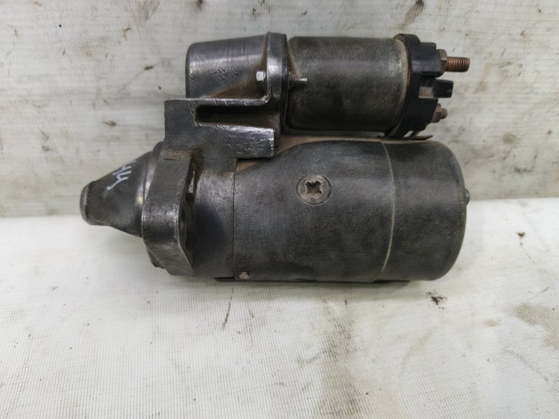Стартер Nissan Primera 1990