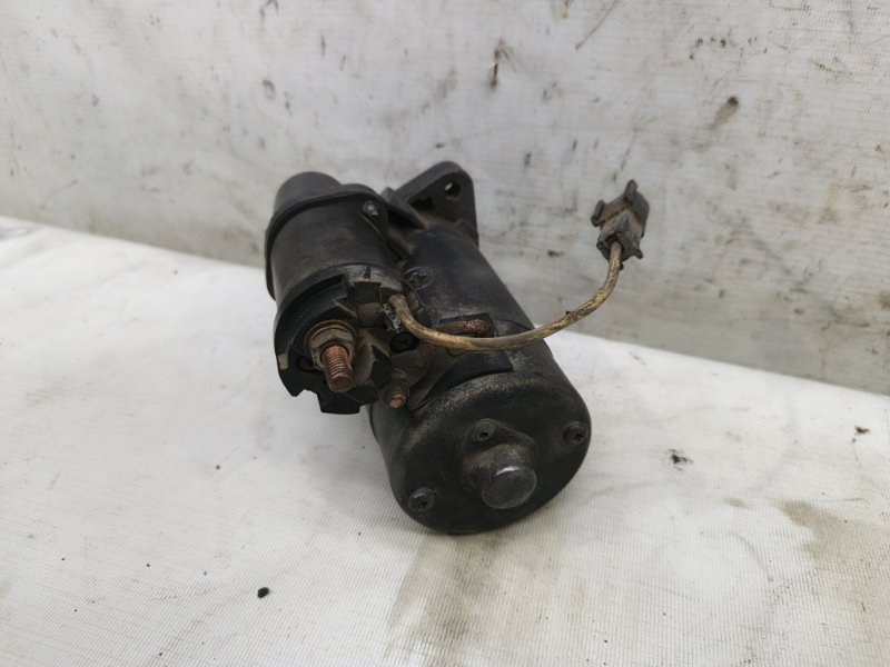 Стартер Nissan Primera 1990