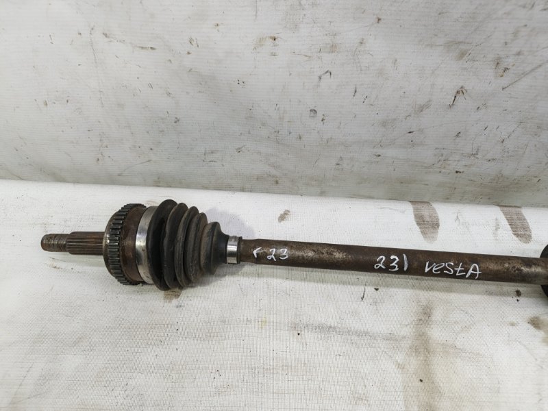 Привод Lada Vesta 2020