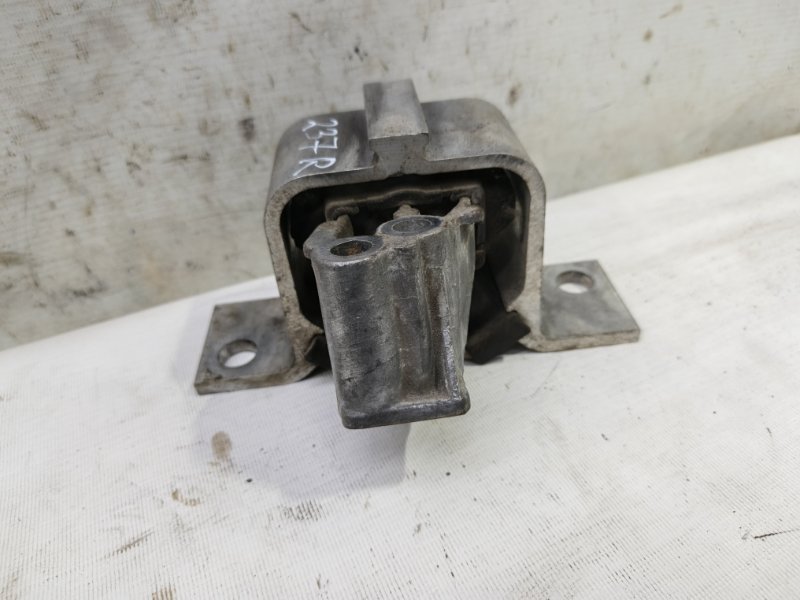 Подушка двигателя lada vesta 2020