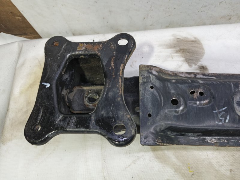 Усилитель бампера Lada Vesta 2020