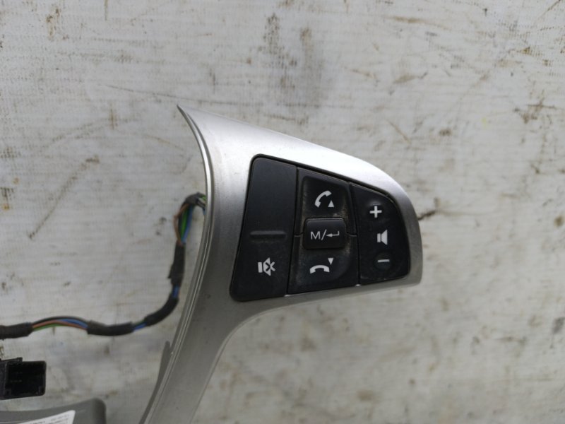 Кнопки руля lada vesta 2020