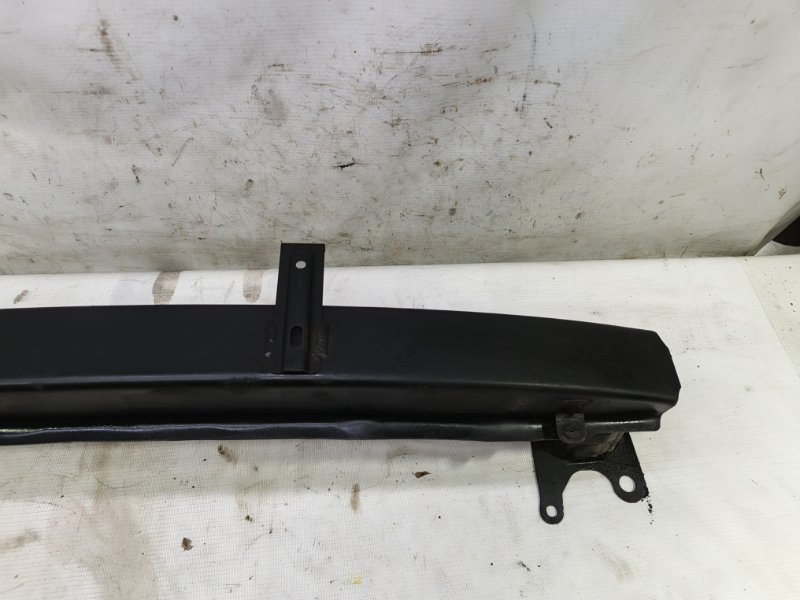 Усилитель бампера Skoda Fabia 2008