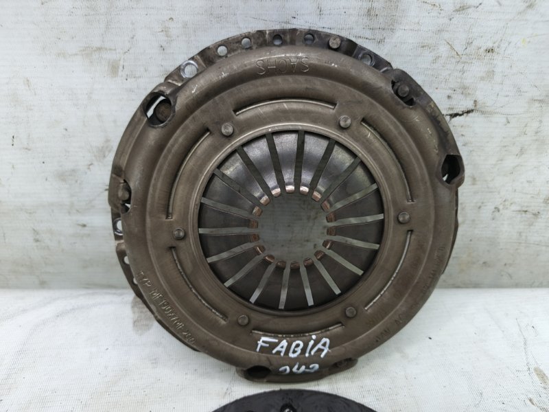 Корзина сцепления Skoda Fabia 2008