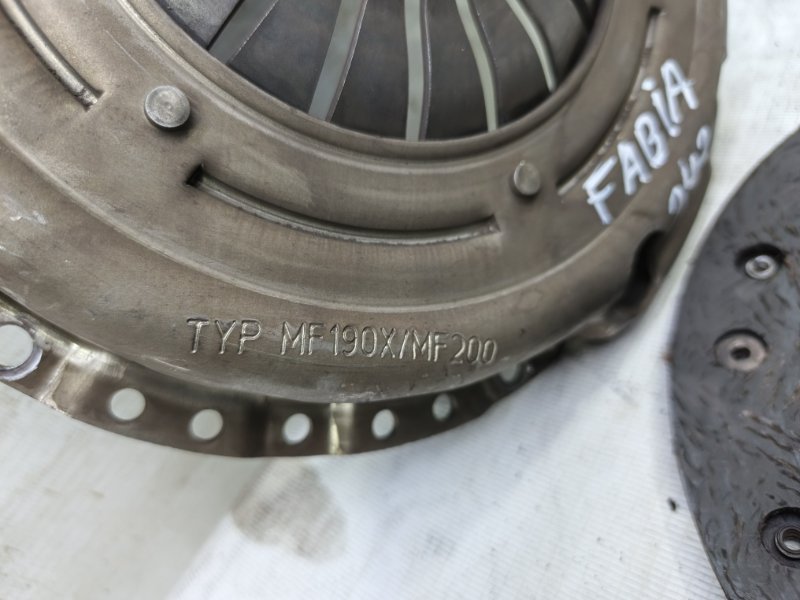 Корзина сцепления Skoda Fabia 2008