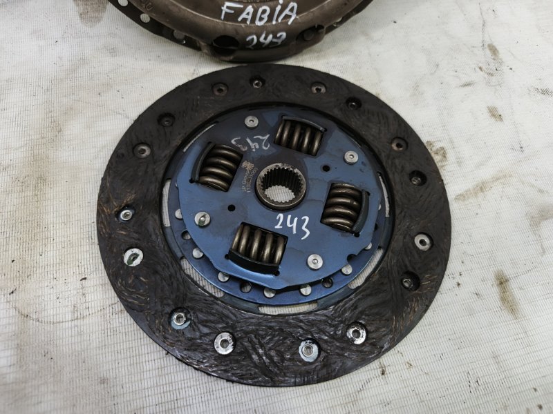 Корзина сцепления Skoda Fabia 2008