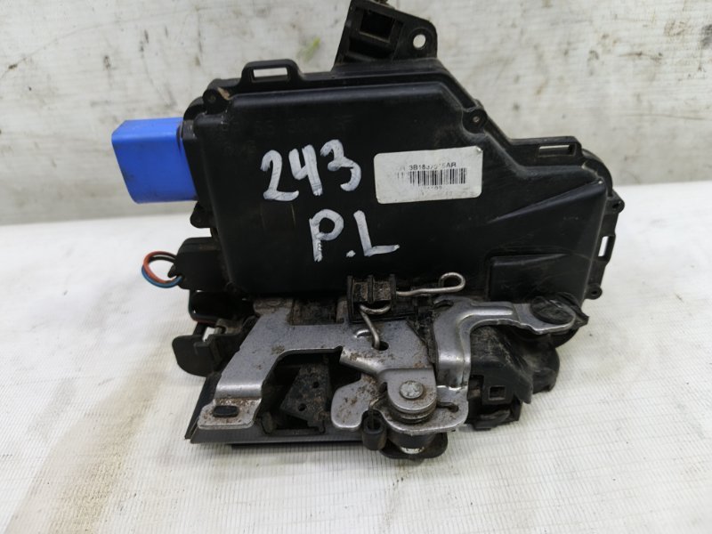 Замок двери Skoda Fabia 2008