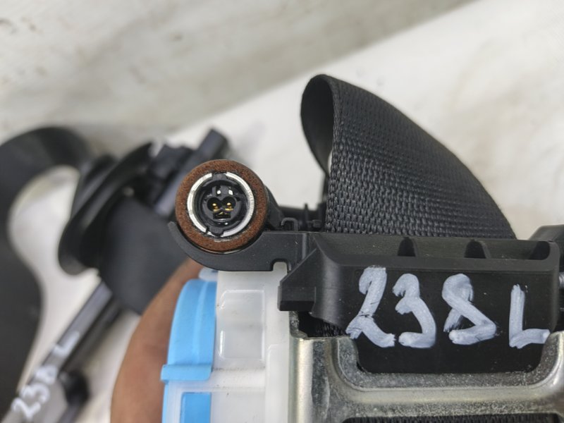 Ремень безопасности Mercedes CLA - Class 2015 CLA 180