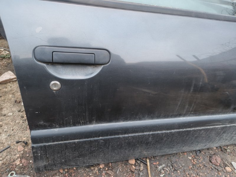 Дверь Nissan Primera 1990