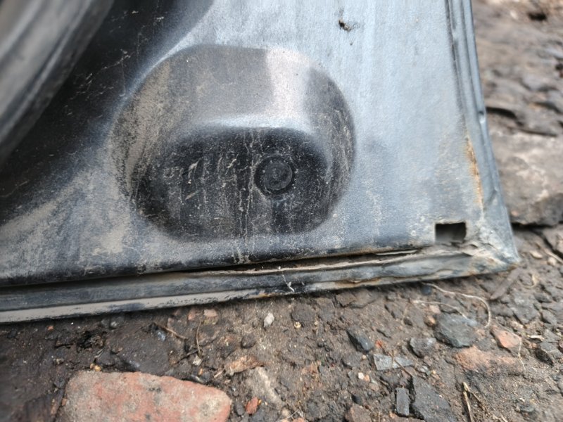 Дверь Nissan Primera 1990