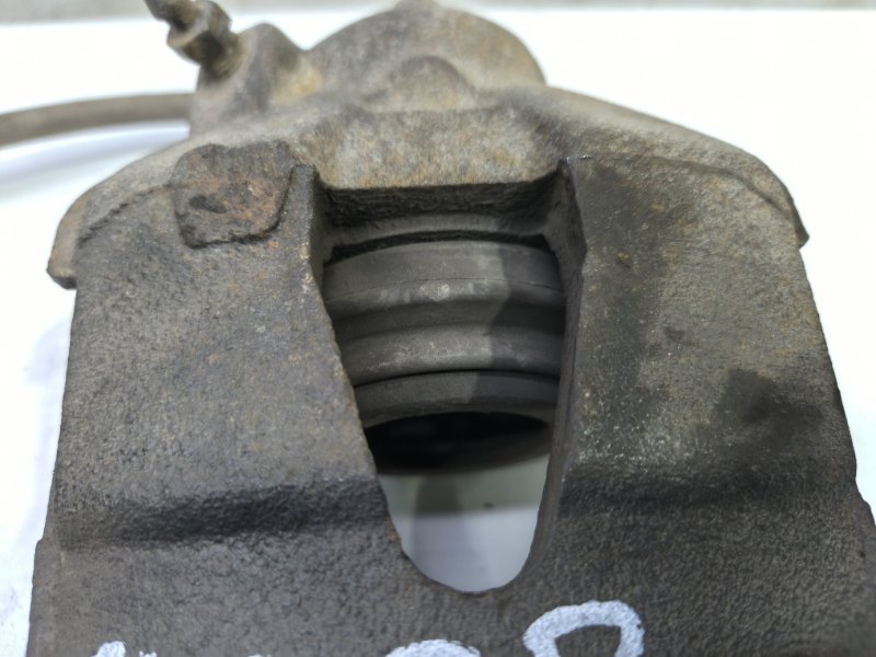 Суппорт Skoda Fabia 2008