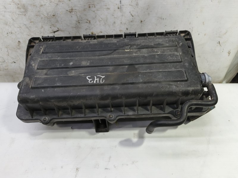 Корпус воздушного фильтра Skoda Fabia 2008