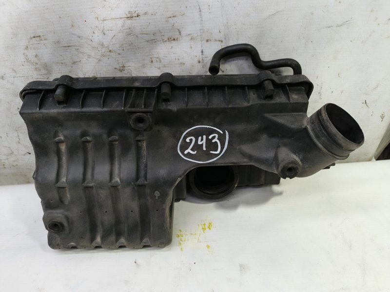 Корпус воздушного фильтра Skoda Fabia 2008