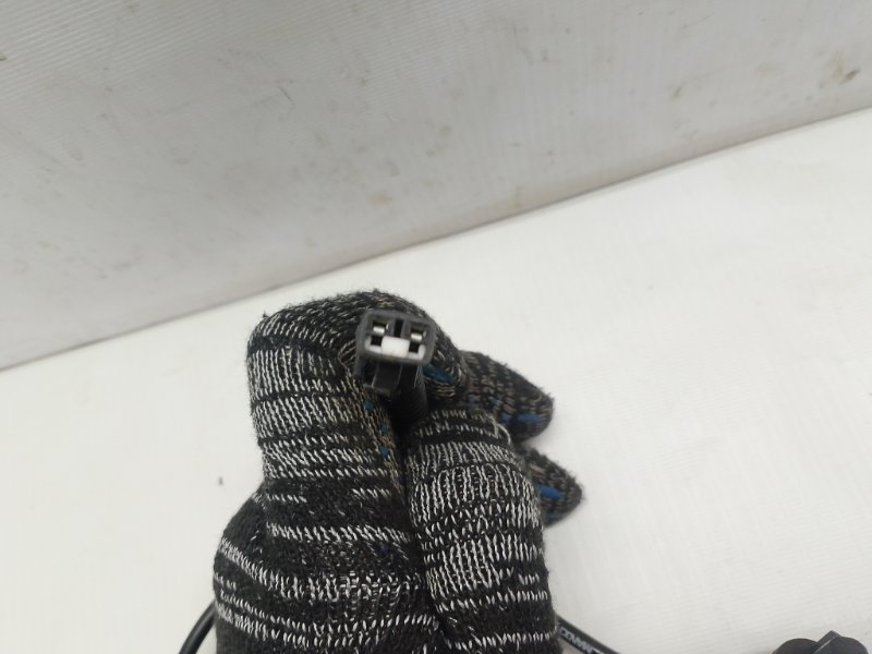 Датчик ABS kia Rio 3