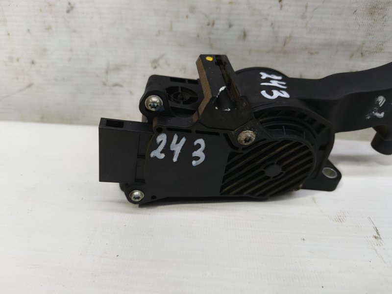 Педаль газа Skoda Fabia 2008