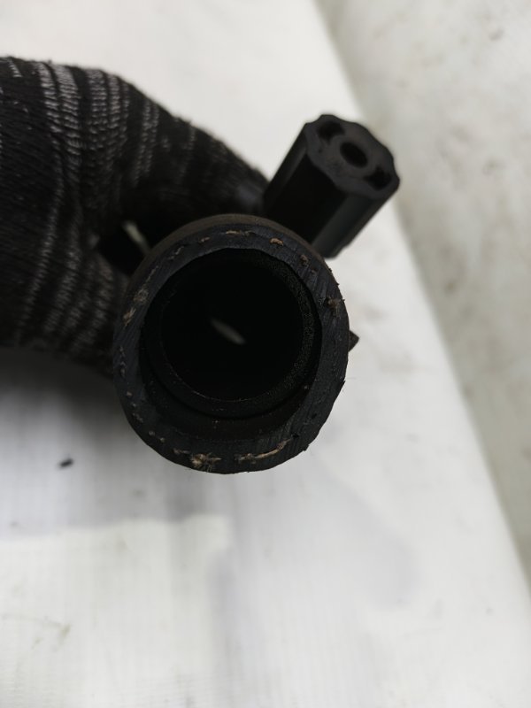 Тройник системы охлаждения Skoda Fabia 2008