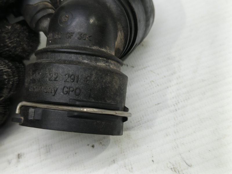 Тройник системы охлаждения Skoda Fabia 2008