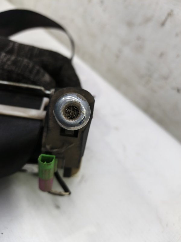 Ремень безопасности Skoda Fabia 2008