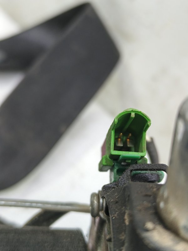 Ремень безопасности Skoda Fabia 2008