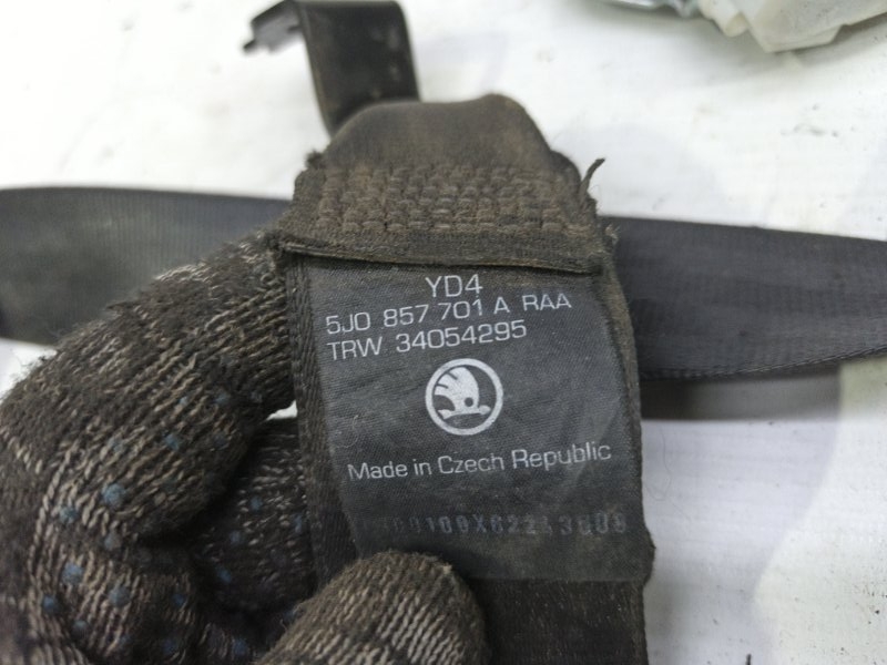 Ремень безопасности Skoda Fabia 2008