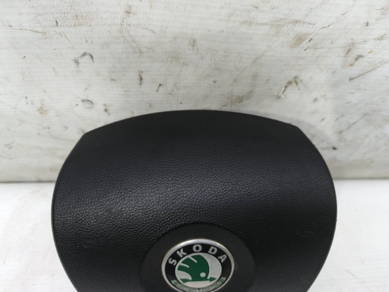 Подушка безопасности в руль Skoda Fabia 2008