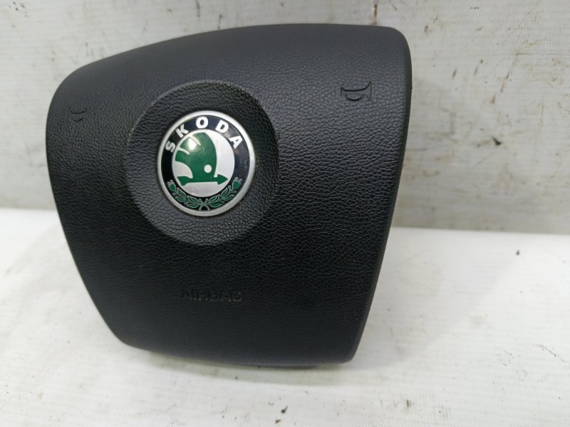 Подушка безопасности в руль Skoda Fabia 2008