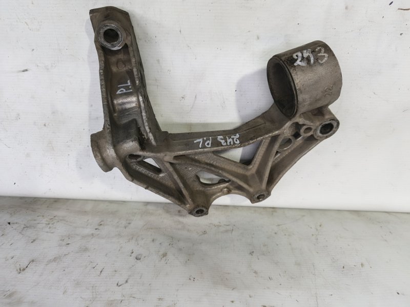 Крепление рычага подвески Skoda Fabia 2008