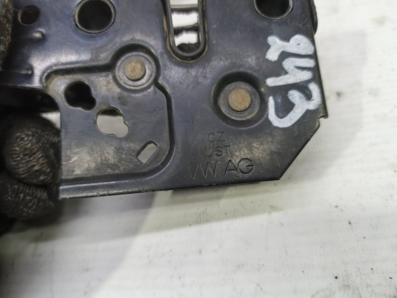 Замок капота Skoda Fabia 2008